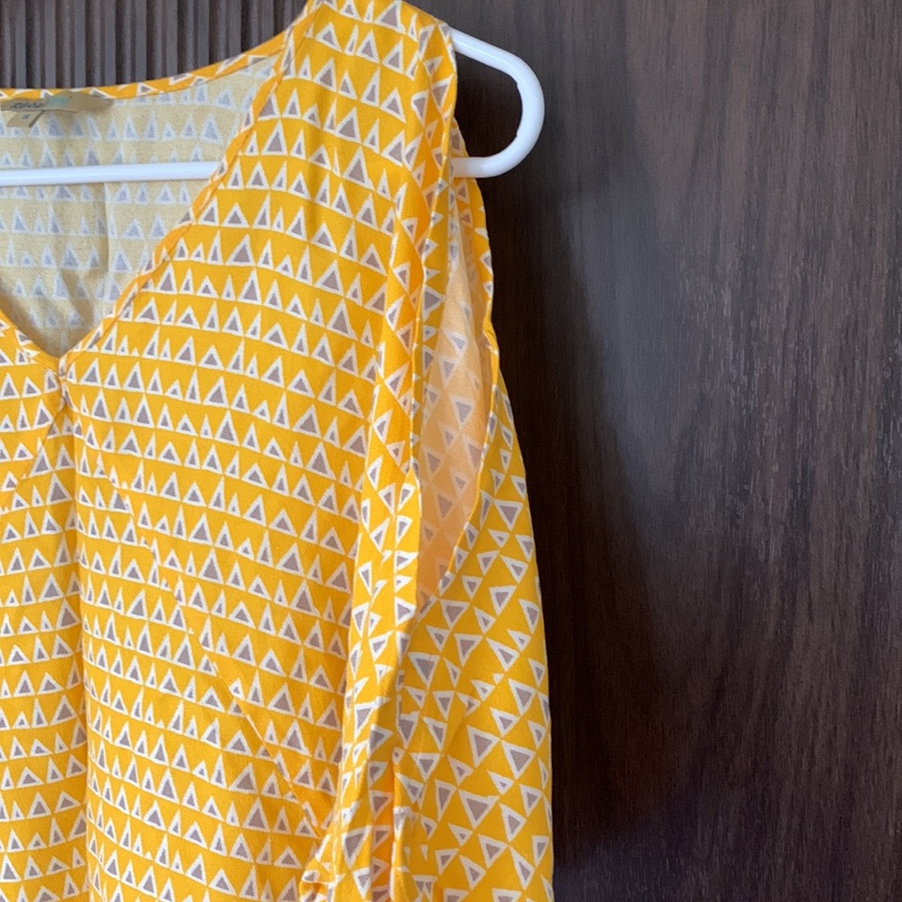 Yellow cold shoulder top - Picture 4 of 4
